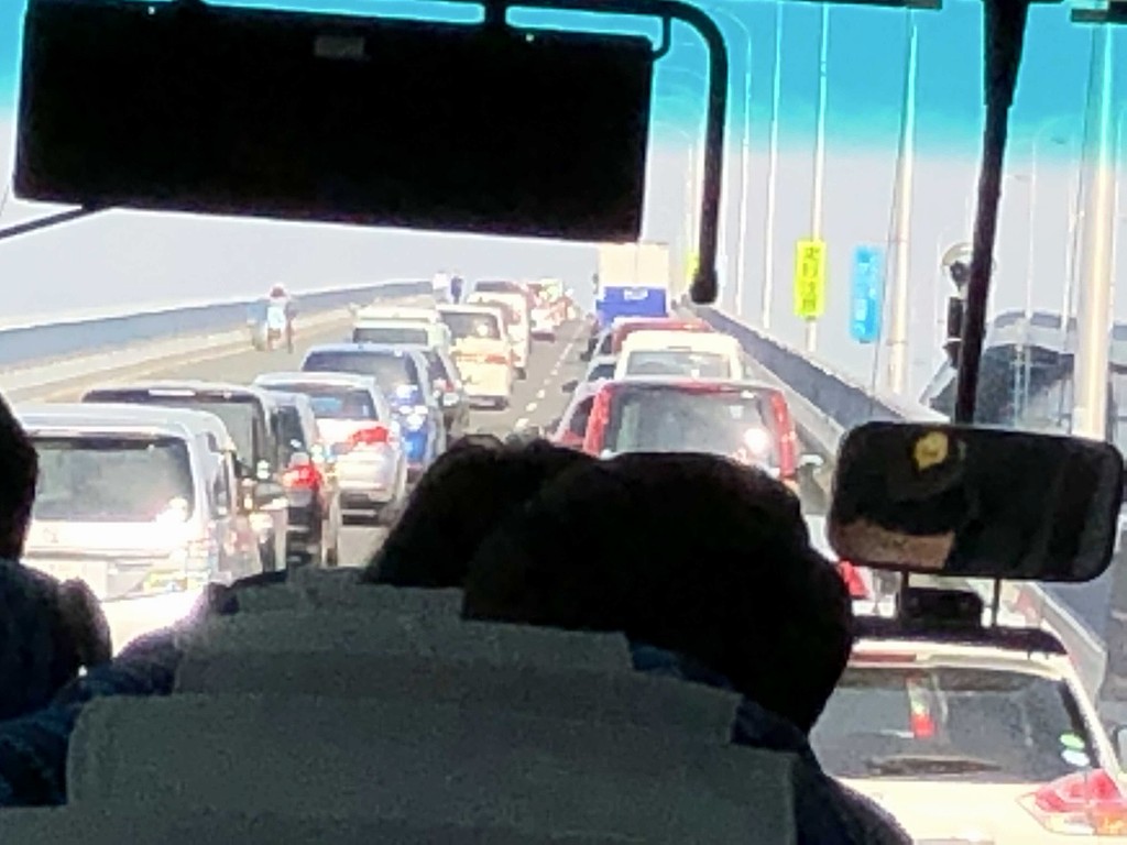 大渋滞の琵琶湖大橋2