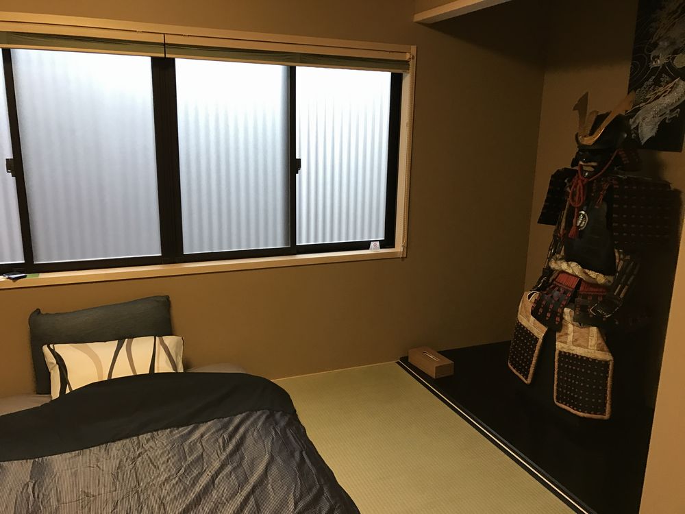 京都のAirbnbの家の2階の寝室2