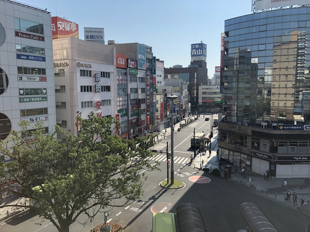 JR東日本ホテルメッツ赤羽から朝の駅前風景