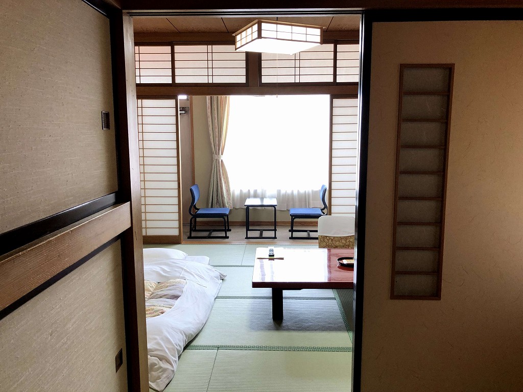 赤湯温泉の丹泉ホテルの和室1