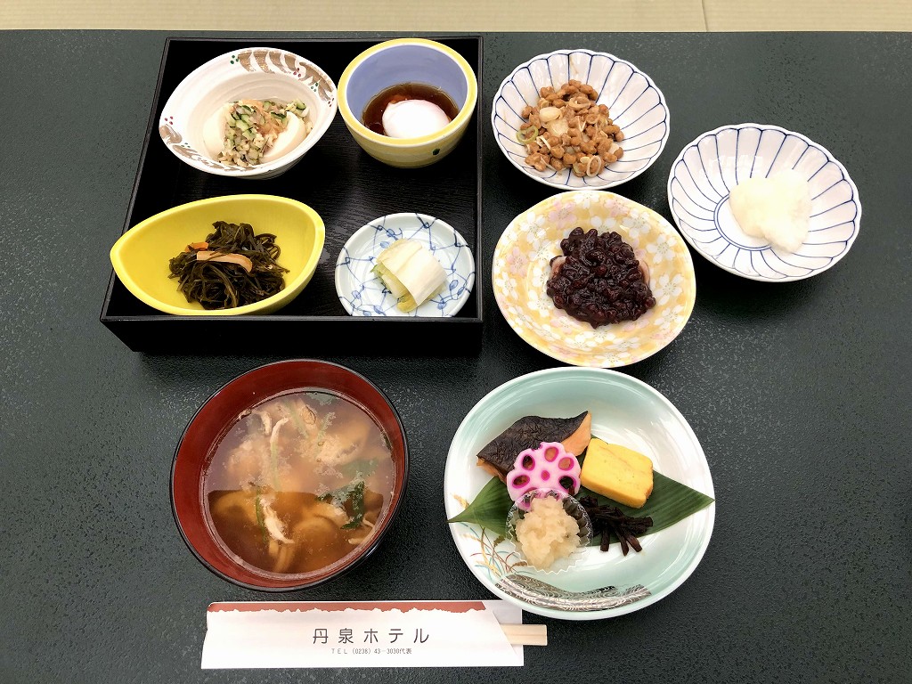 赤湯の丹泉ホテルのつきたて餅