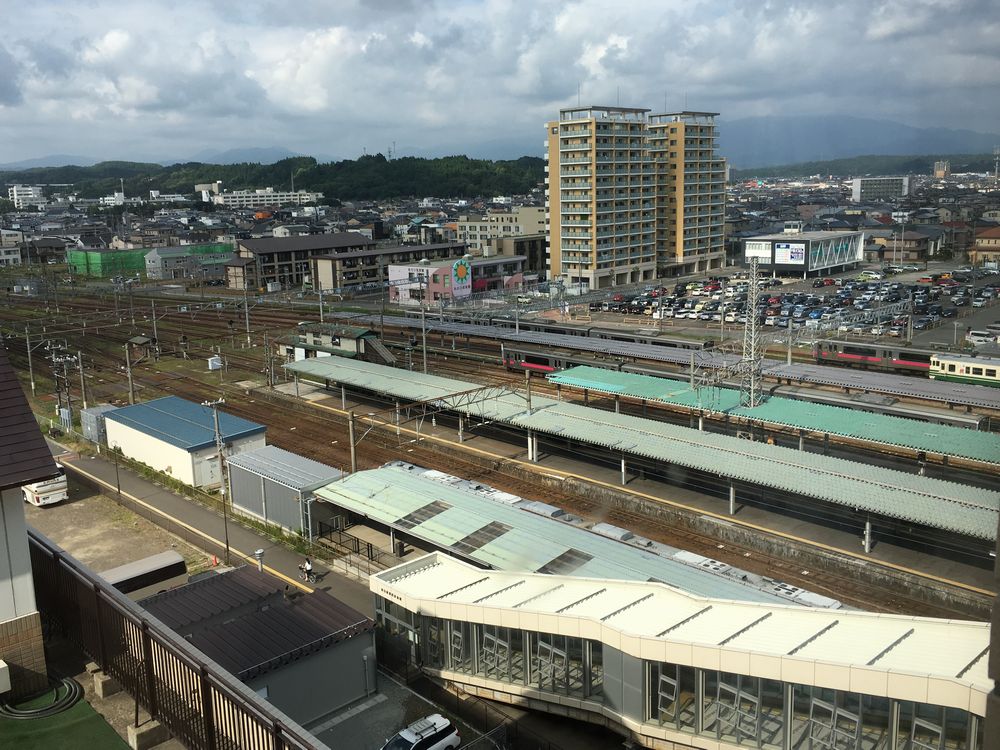 ホテルメトロポリタン秋田から秋田駅東口方面