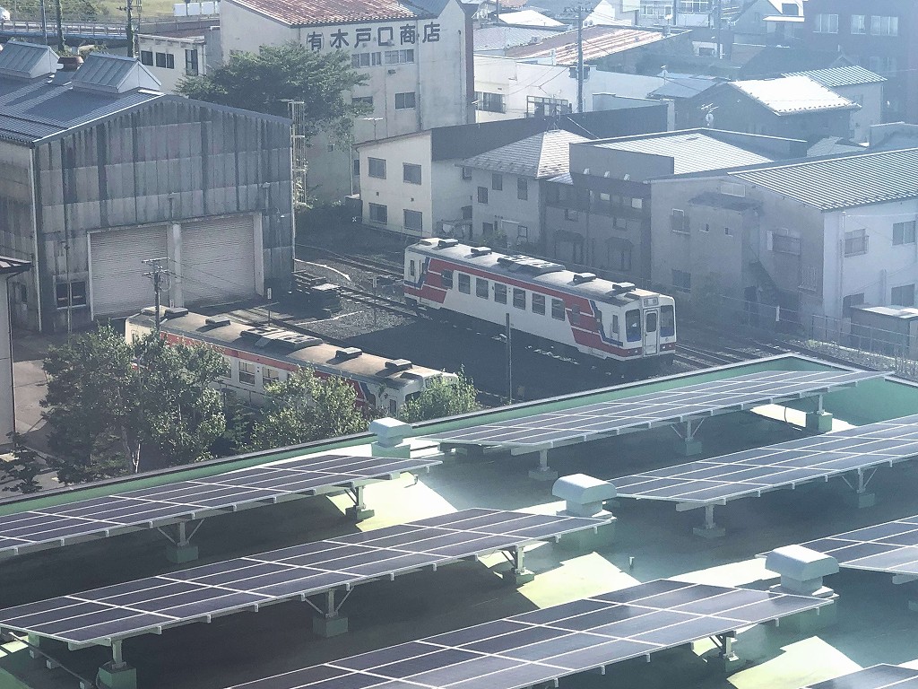 久慈グランドホテルから三陸鉄道の列車2