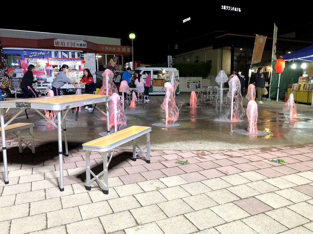 久慈駅前の「べっぴん夜市」