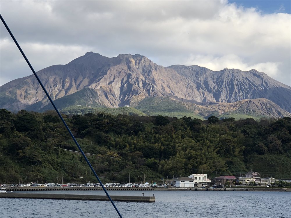 桜島の山肌2