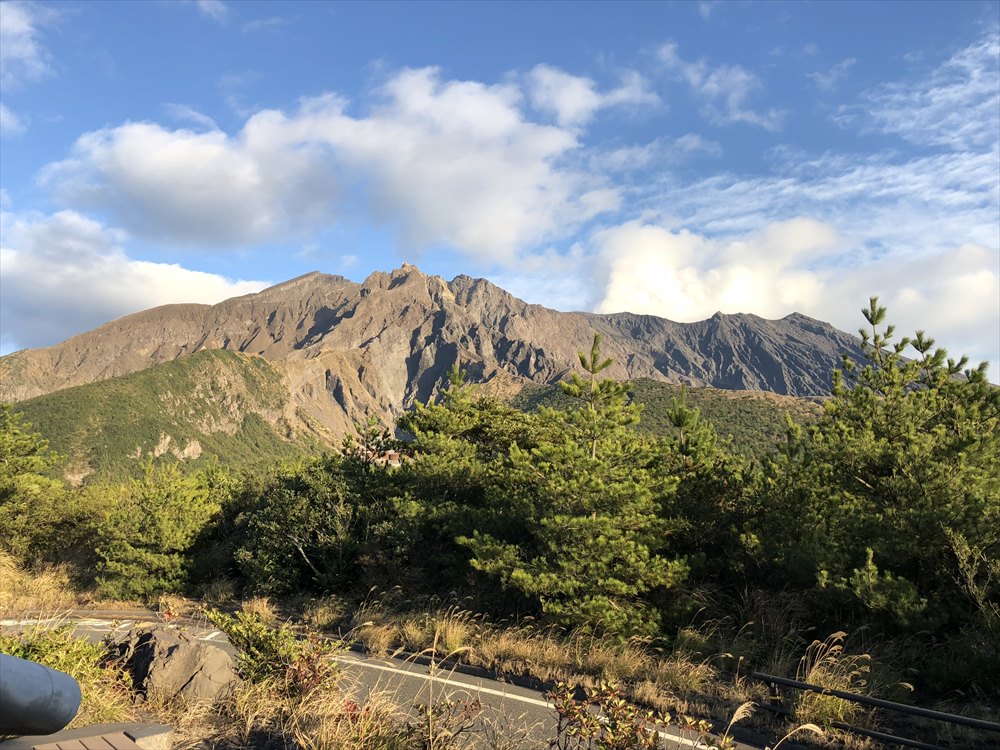 湯之平展望所から北岳と南岳