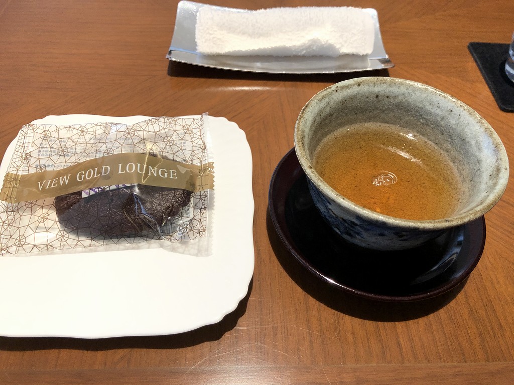 ビュー・ゴールドラウンジのほうじ茶