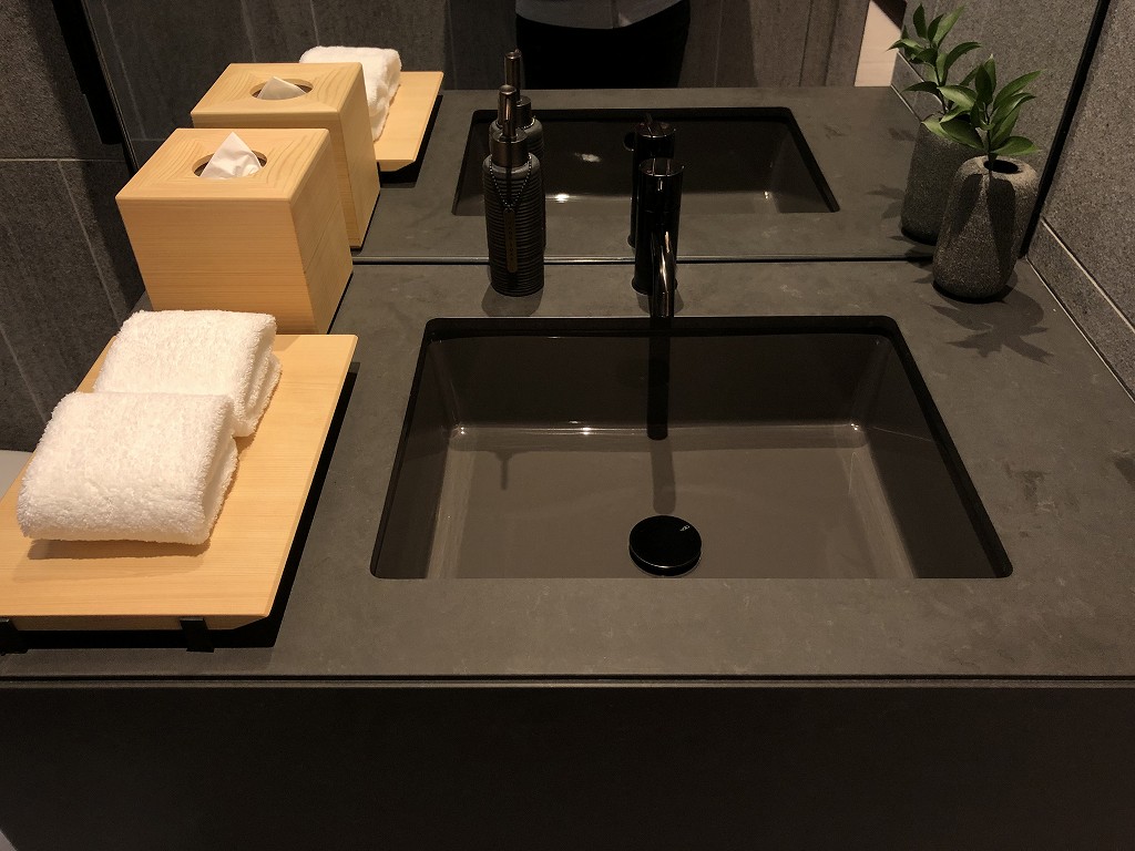 アマン京都の「芒」の洗面所2
