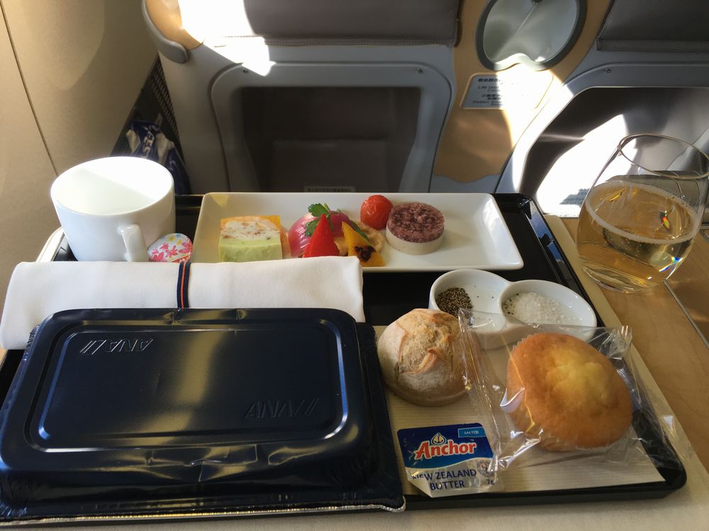 ANA861便（羽田-ソウル金浦）ビジネスクラスの機内食（開封前）