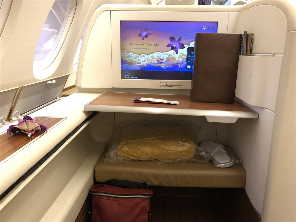 タイ国際航空（TG）エアバスA380のファーストクラスキャビン2