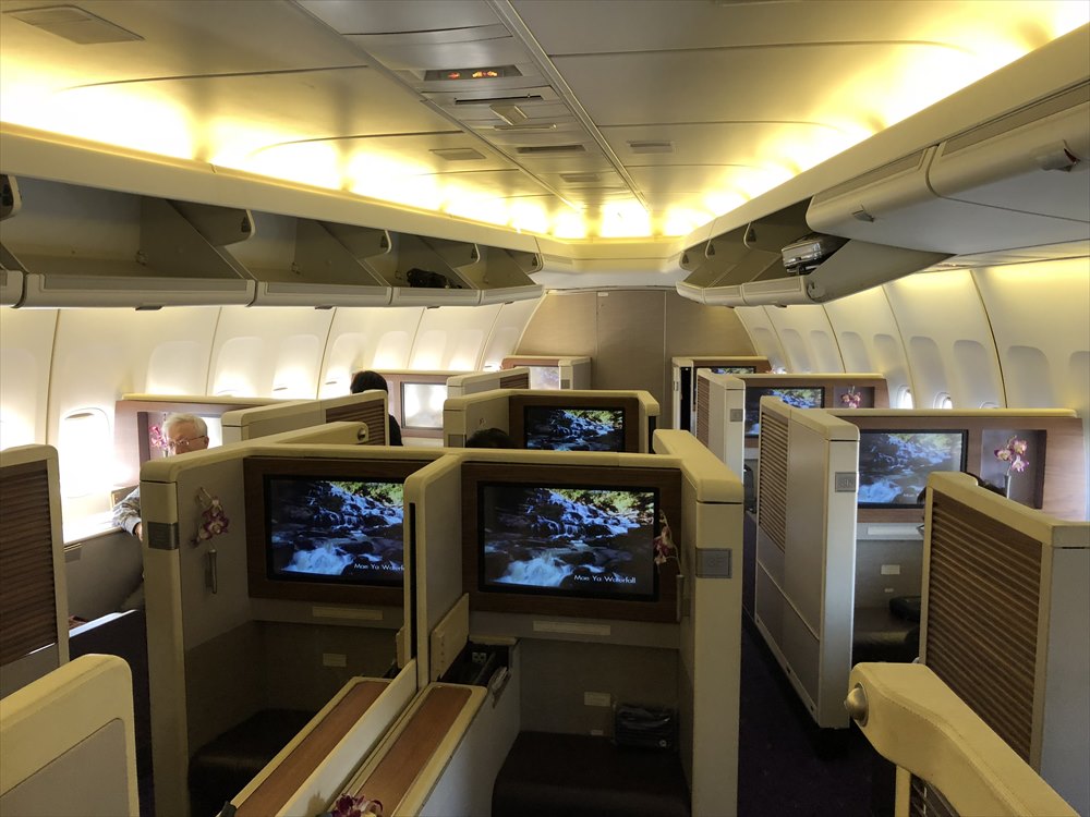 B747機材のTG660便のファーストクラスキャビン