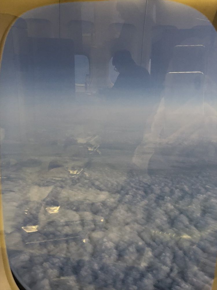 TG660便から見た青空