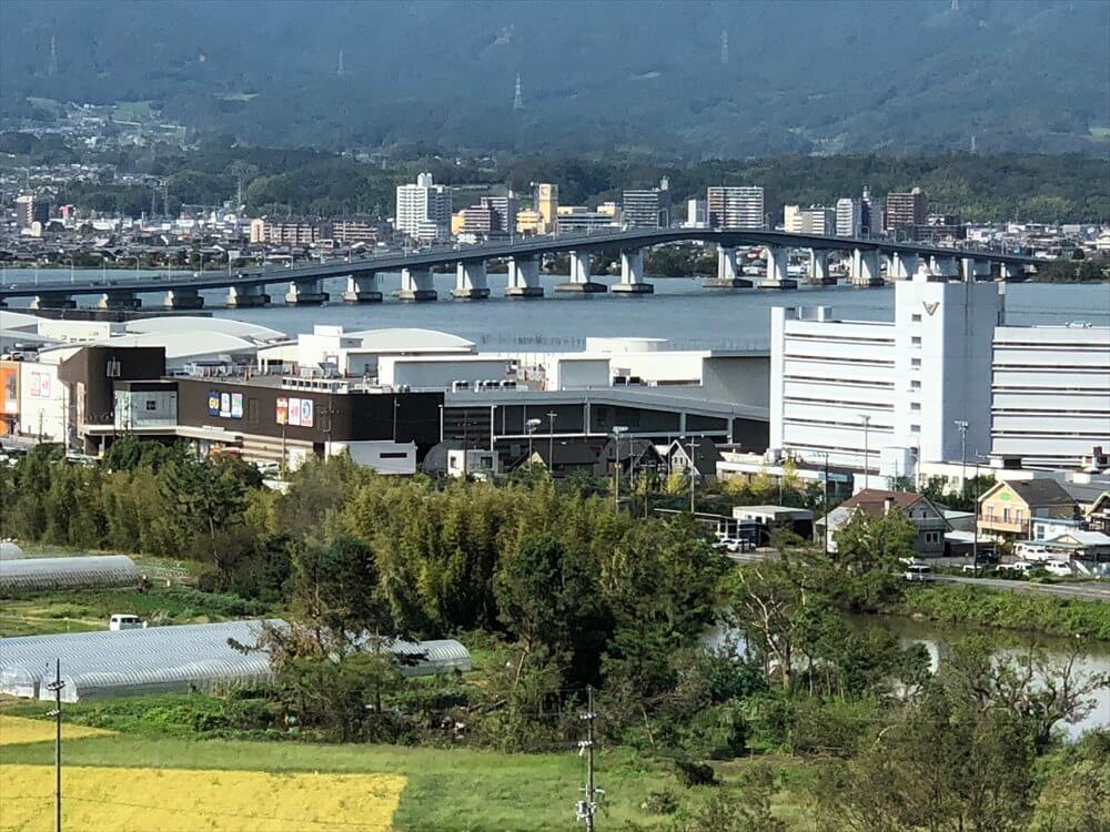 琵琶湖マリオットホテルの朝食会場からのピエリ守山2