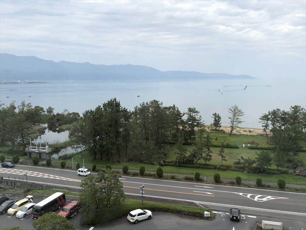 琵琶湖マリオットホテルからの眺め（曇り）