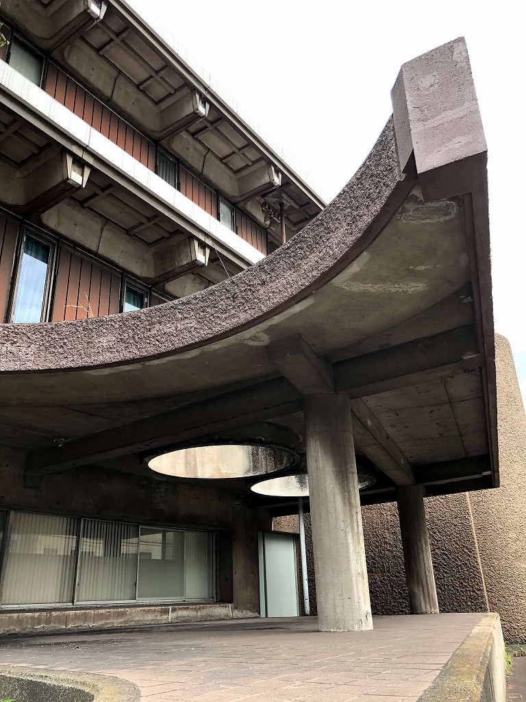 大高正人の千葉県立図書館2