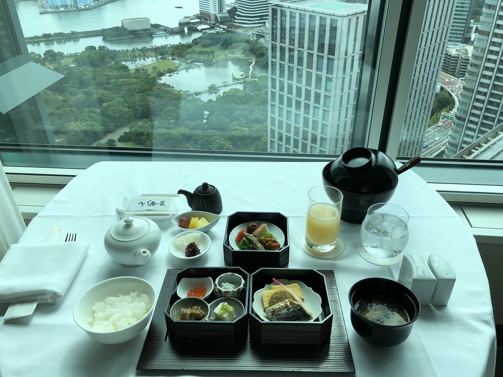 コンラッド東京のインルームダイニングの和朝食2