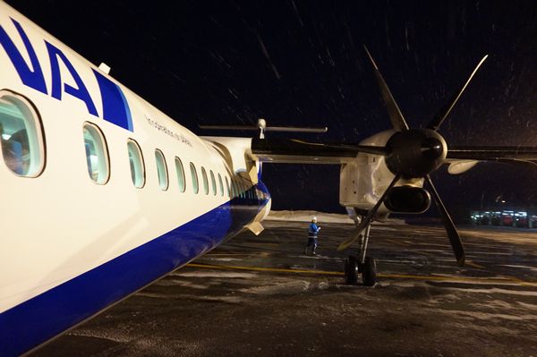 DHC8-Q400画像