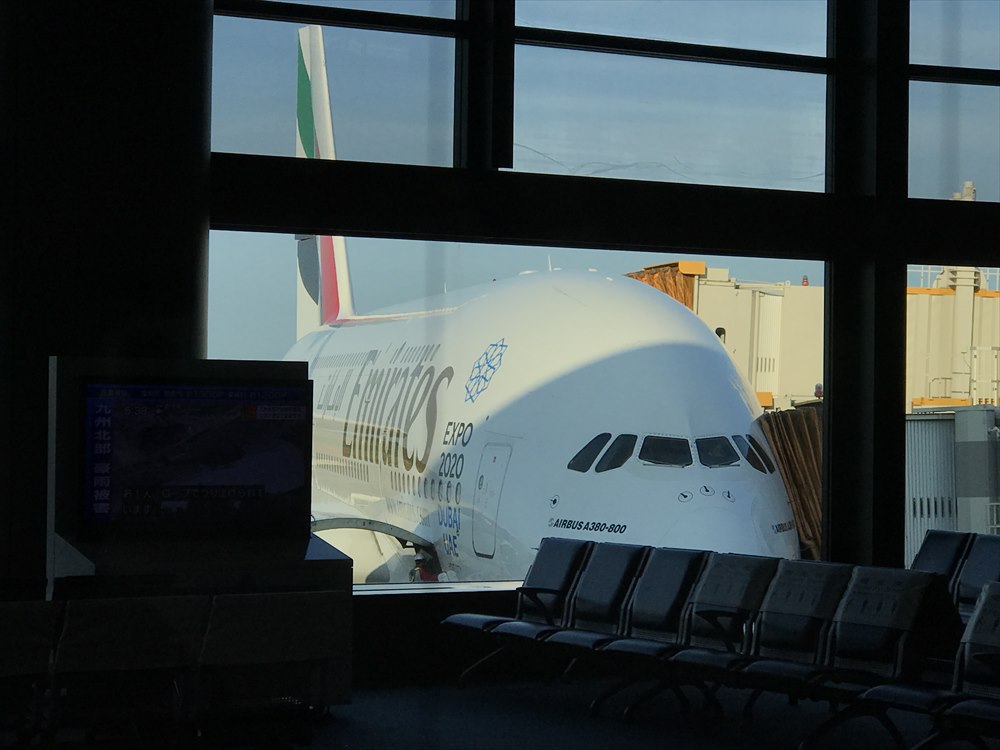 エミレーツEK318便のエアバスA380