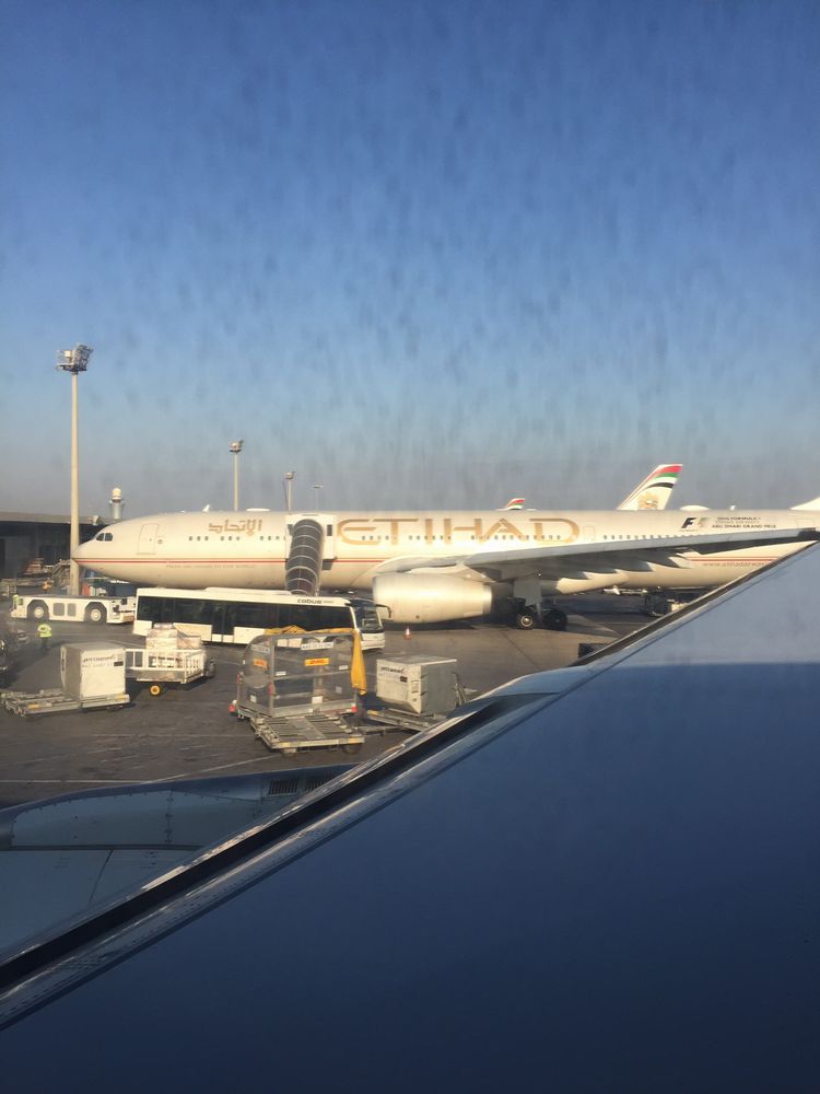 アブダビ空港のエティハド航空の機材