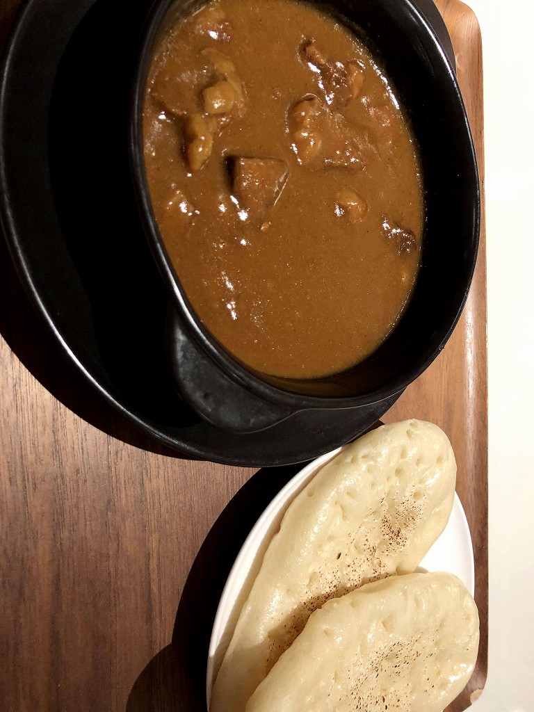 伊丹空港の「ル・パン神戸北野」の牛すじ煮込みカレー