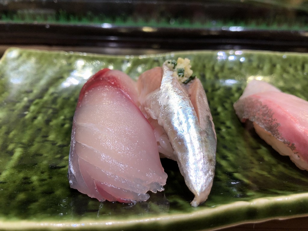 福岡空港の「第一玉家寿し」の寿司3