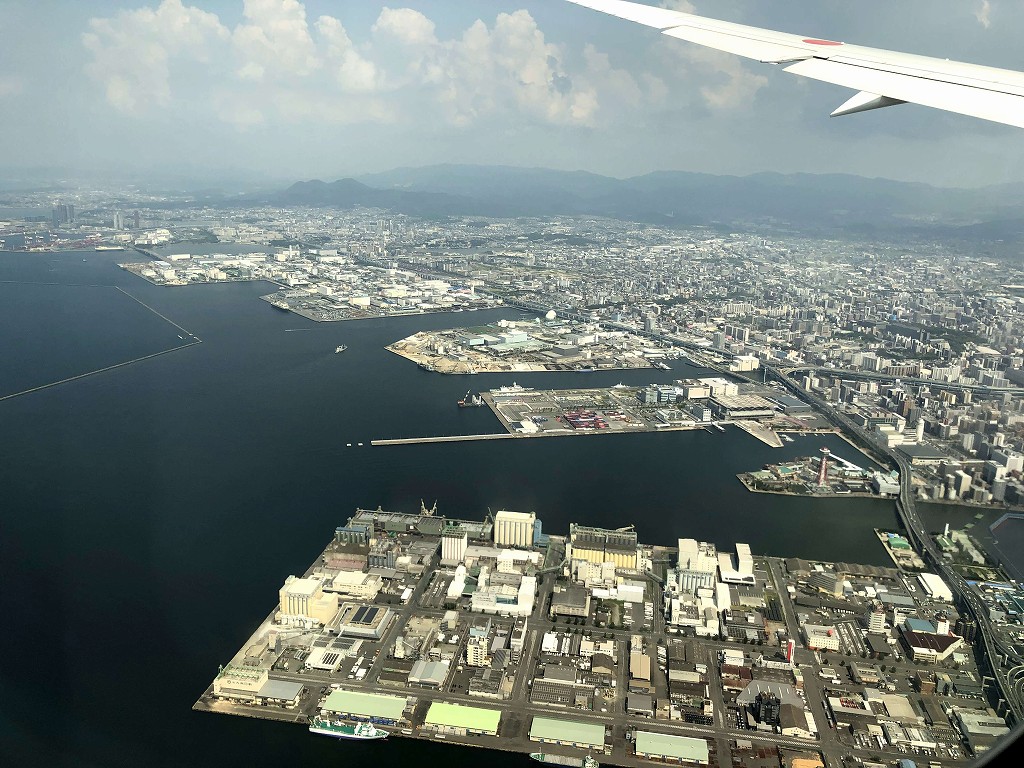 ANA251便から見た福岡市上空2