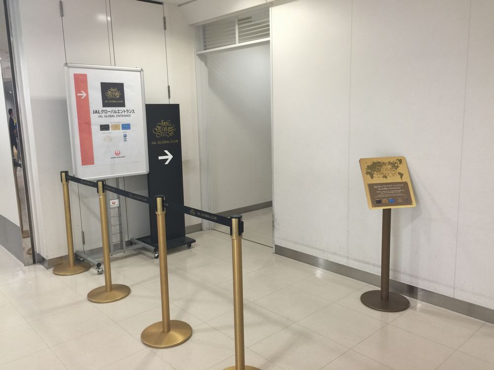 福岡空港JALグローバルエントランス画像