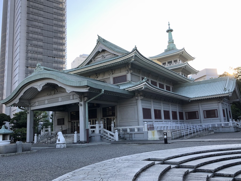 横網町公園の東京都慰霊堂の外観1