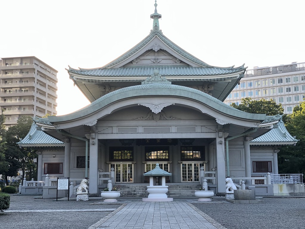 横網町公園の東京都慰霊堂の外観2