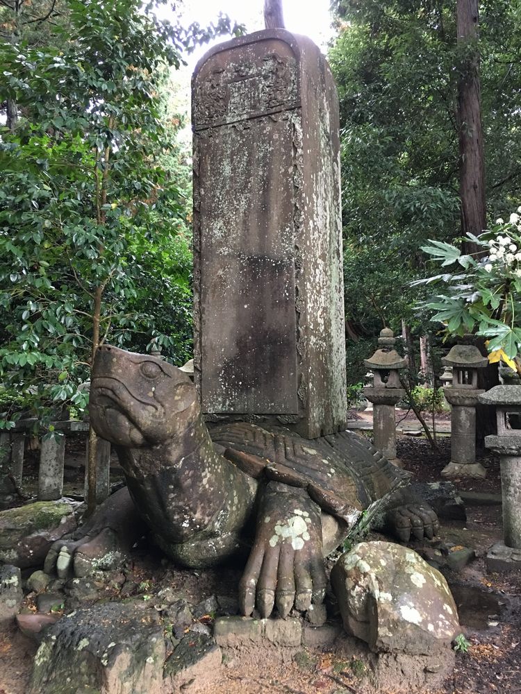 月照寺の大亀の石像