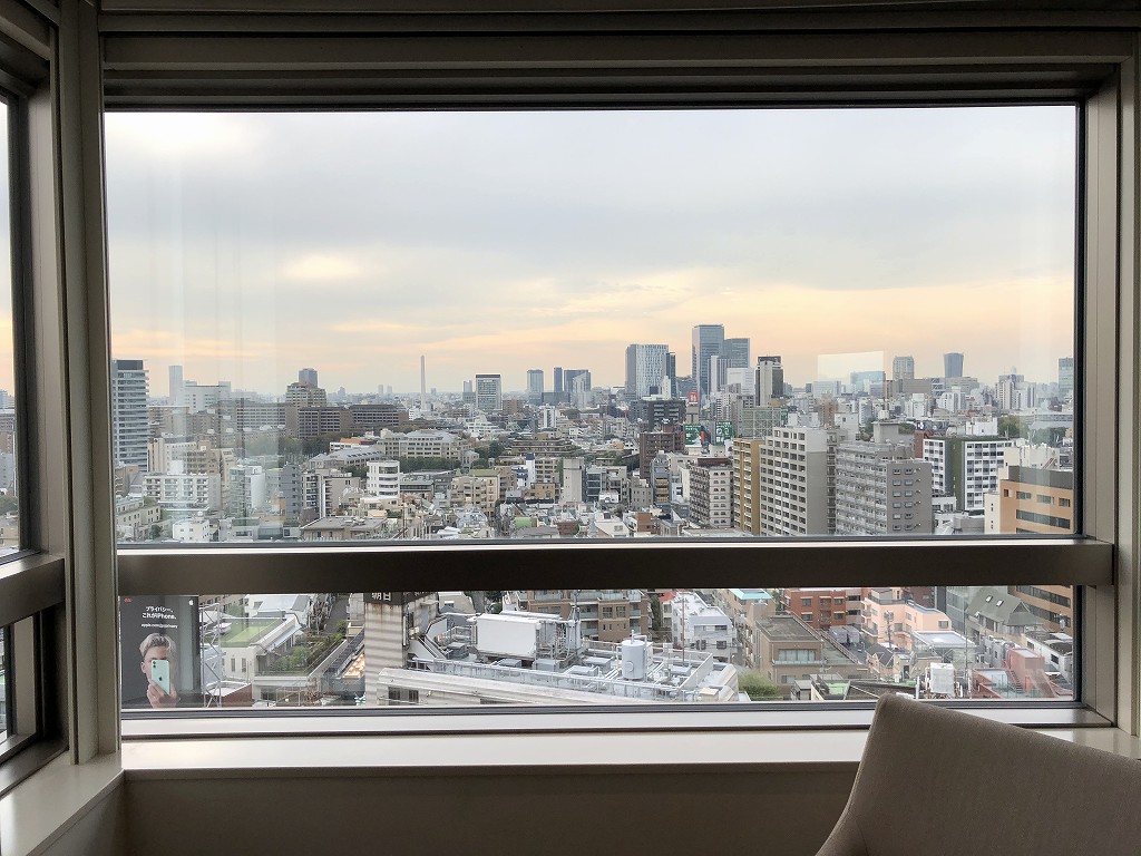 グランドハイアット東京の「クラブキングルーム」から西側の景色