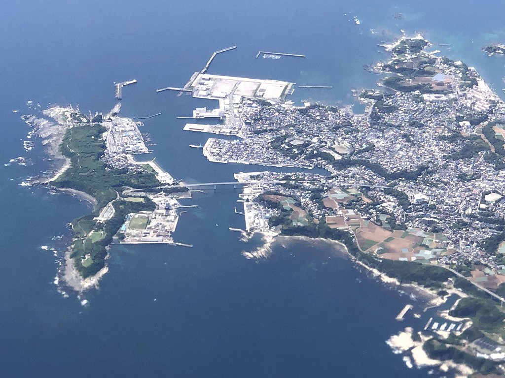 八丈島行きの飛行機から見た三浦半島3