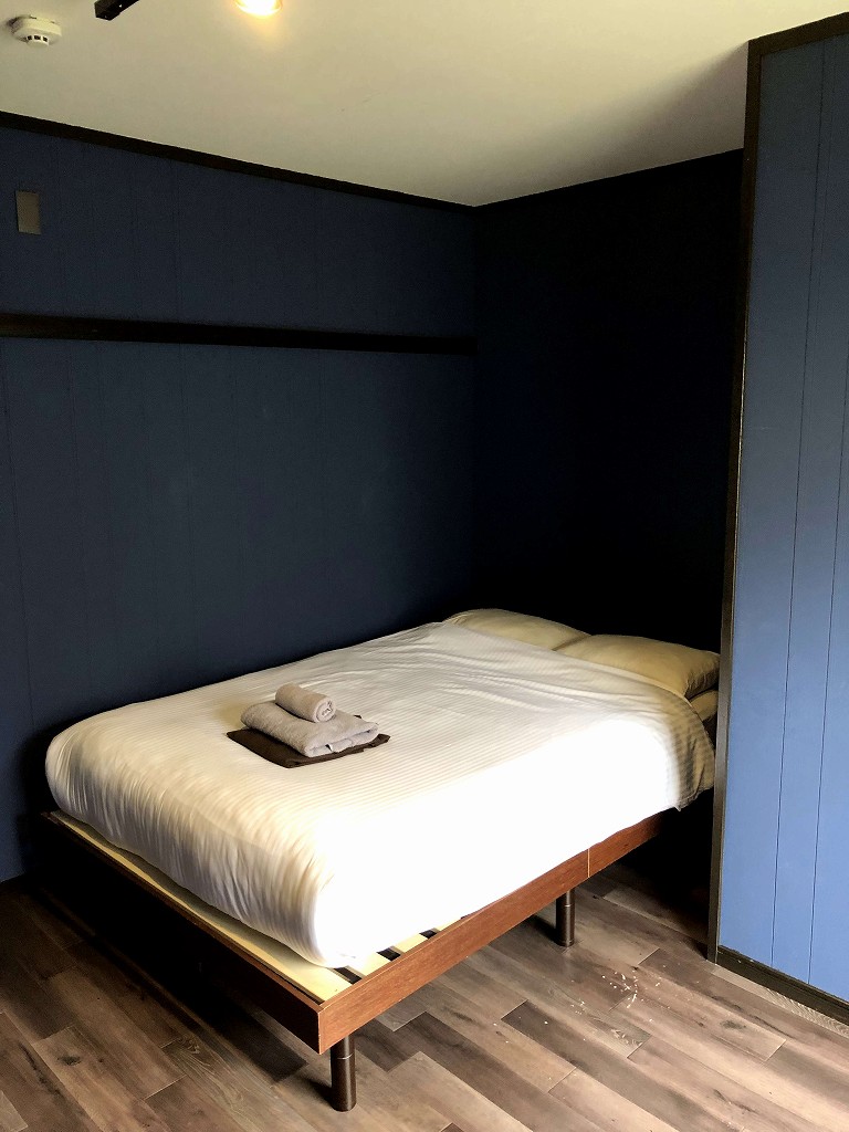 八丈島のゲストハウス 横分けハンサムの部屋2