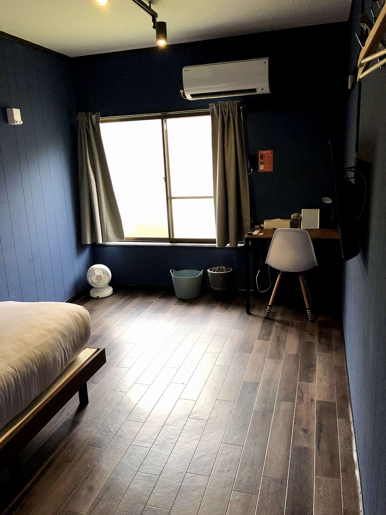 八丈島のゲストハウス 横分けハンサムの部屋1