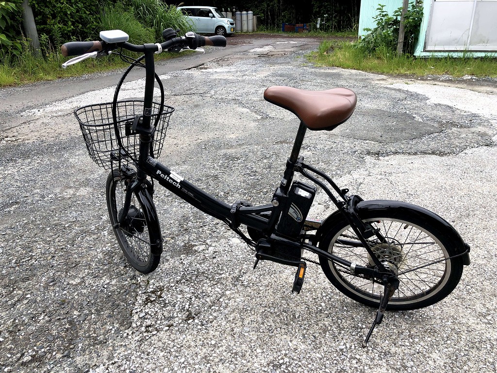 八丈島のゲストハウス 横分けハンサムの電動自転車