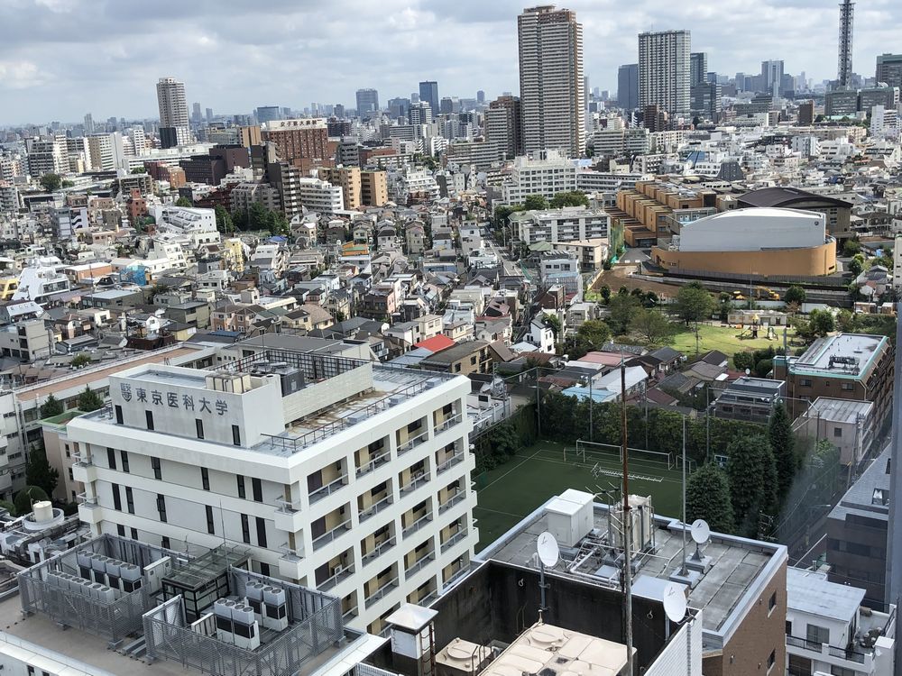 由縁 新宿の温泉ラウンジからの眺め（朝）