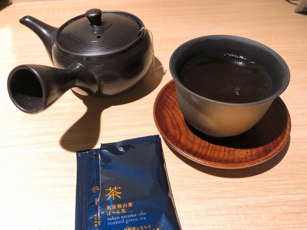 由縁 新宿のほうじ茶