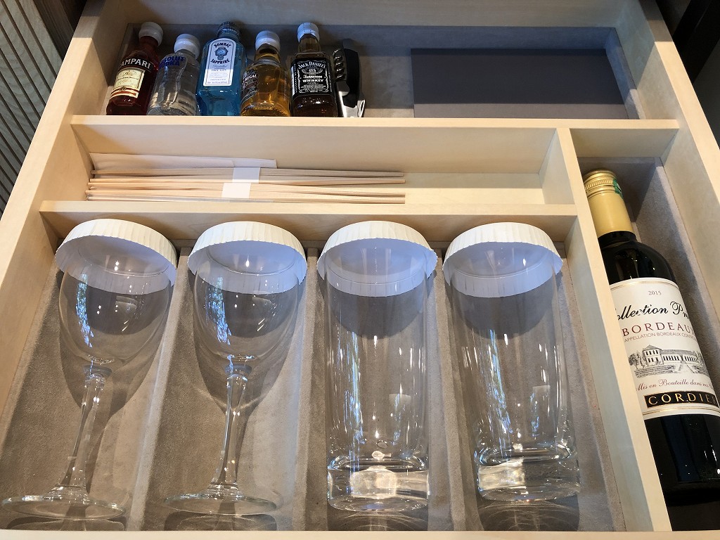 ハイアットリージェンシー箱根リゾート＆スパのデラックスツインルームのコップ類