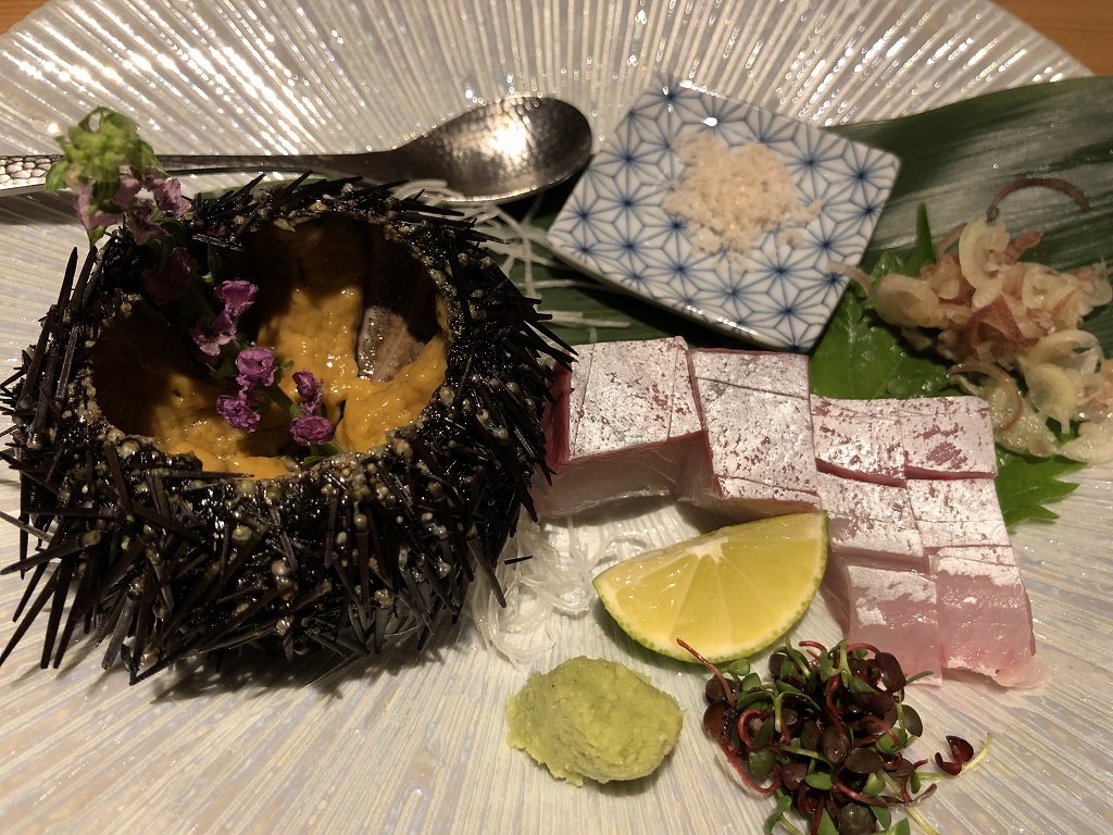 ハイアットリージェンシー箱根リゾート＆スパのダイニングルーム鮨2