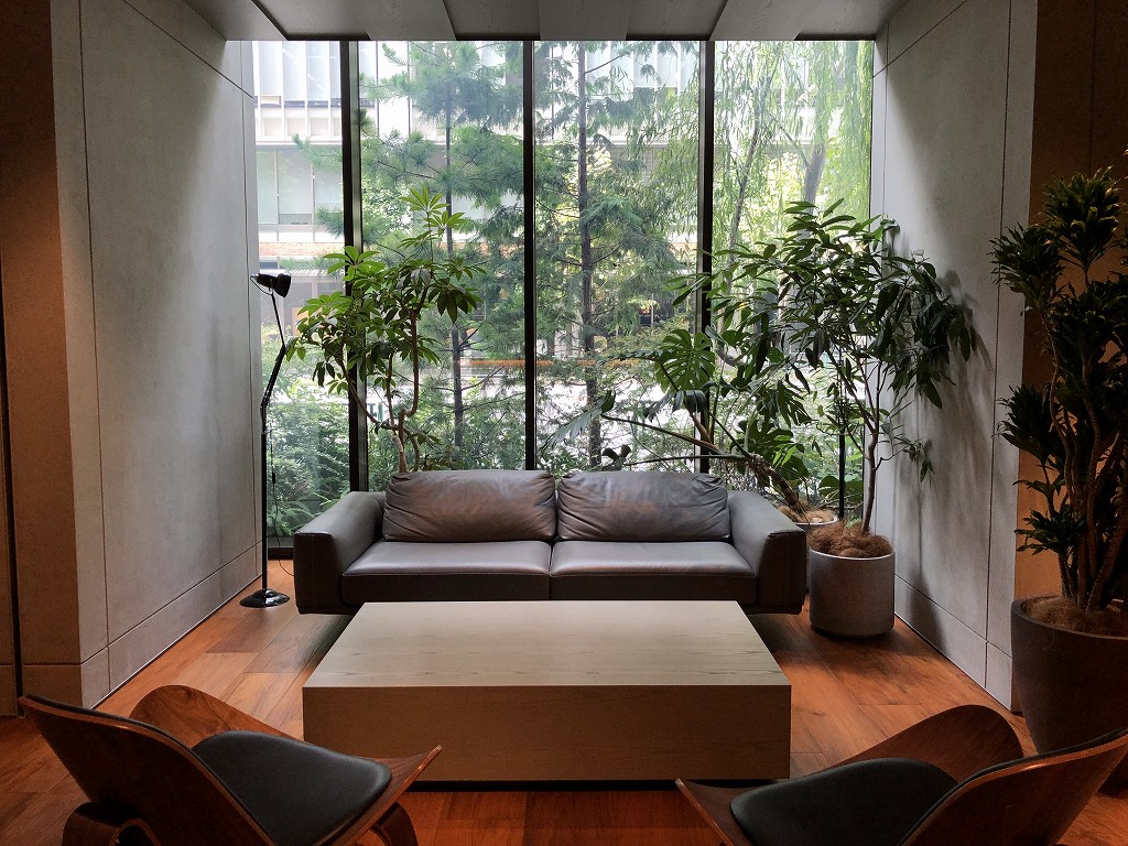 HAMACHO HOTEL TOKYOの屋内の植栽1