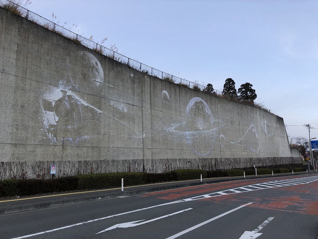 花巻の未来都市銀河地球鉄道壁画1