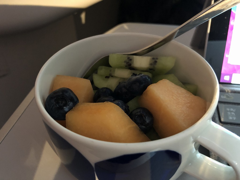 フィンエアーAY41便ビジネスクラスの機内食5