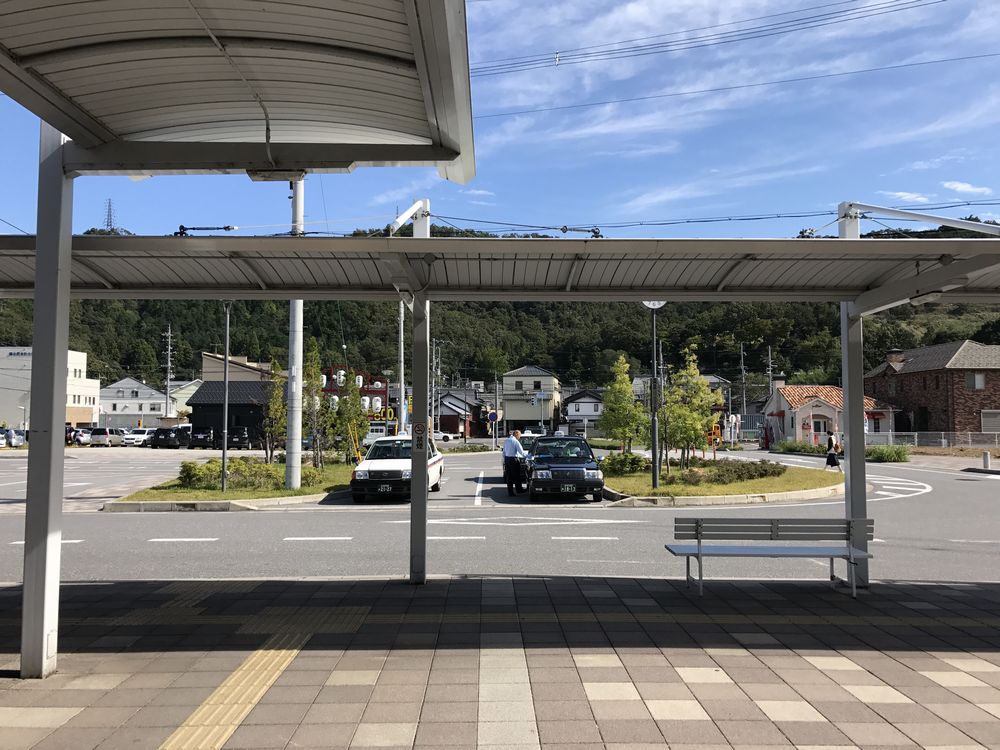 米原駅前の風景