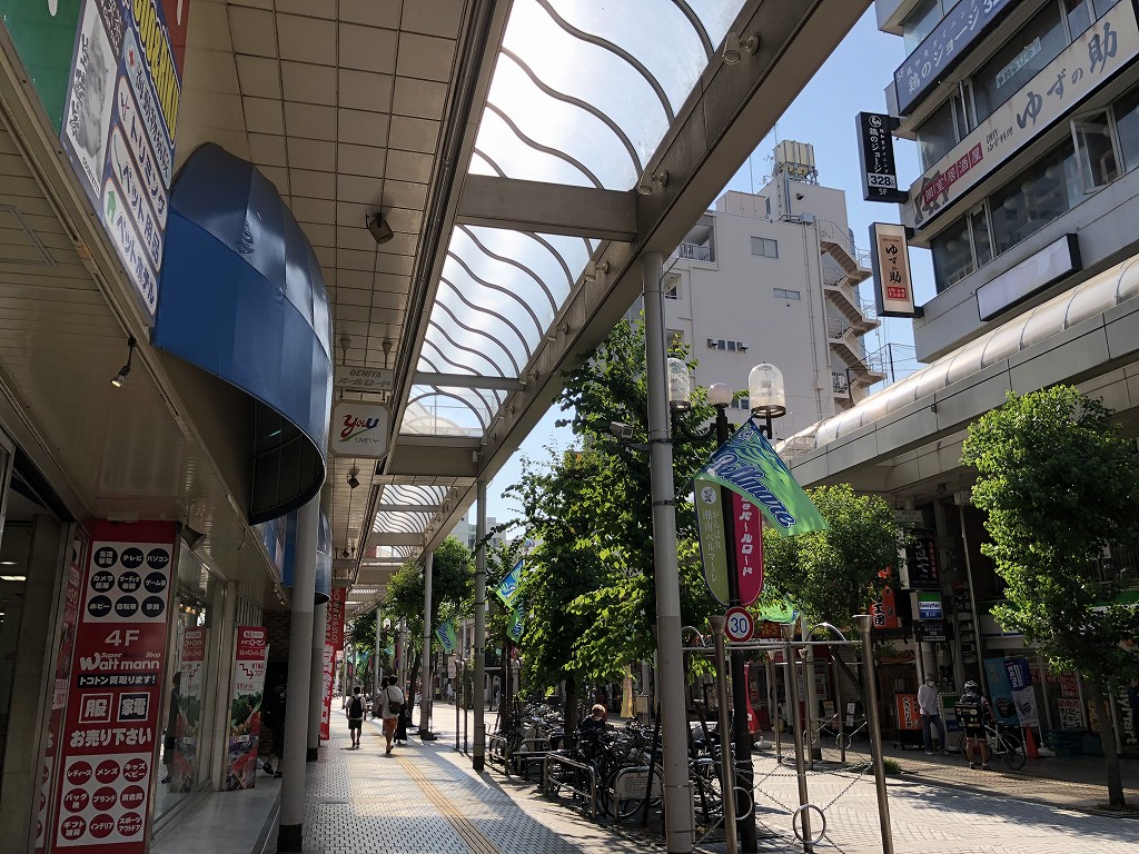平塚の屋根のある商店街
