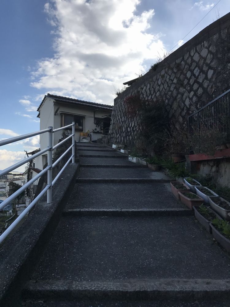 江波山の階段