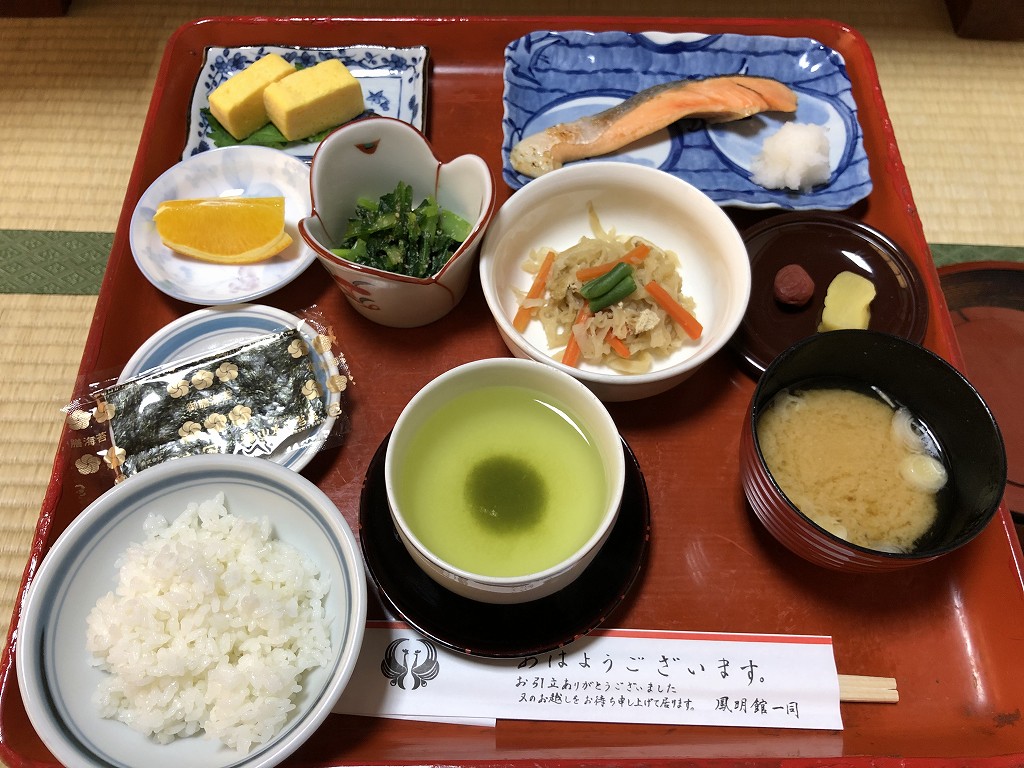 鳳明館森川別館の朝食1