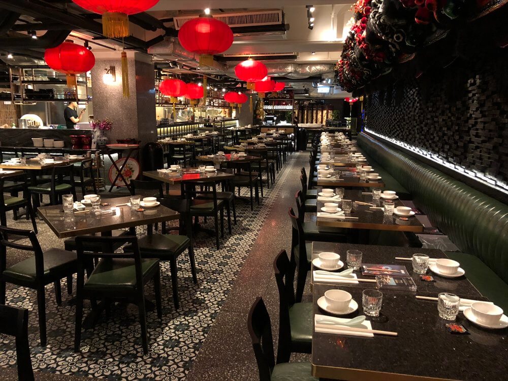 香港のDragon Noodles Academyの内観1