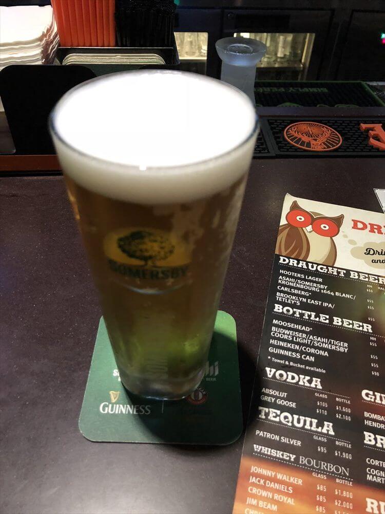 香港のフーターズのビール