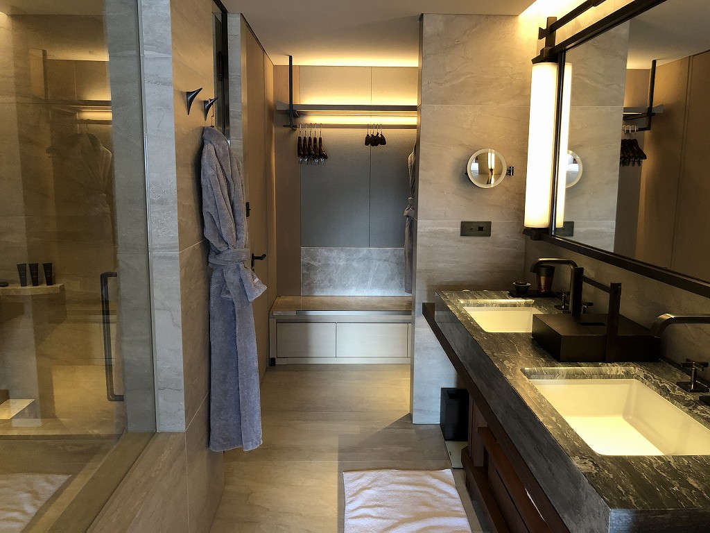 HOTEL THE MITSUI KYOTOのプレミアガーデンビュールームの水回り