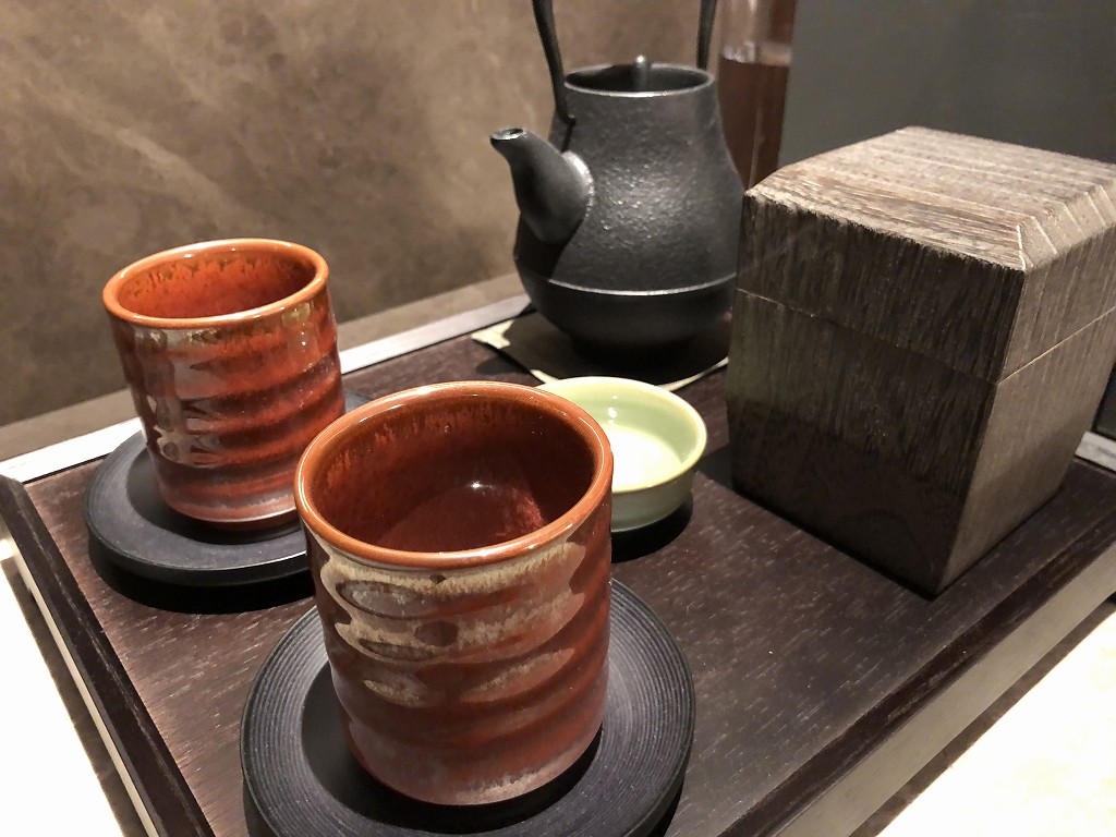 HOTEL THE MITSUI KYOTOのプレミアガーデンビュールームの湯呑